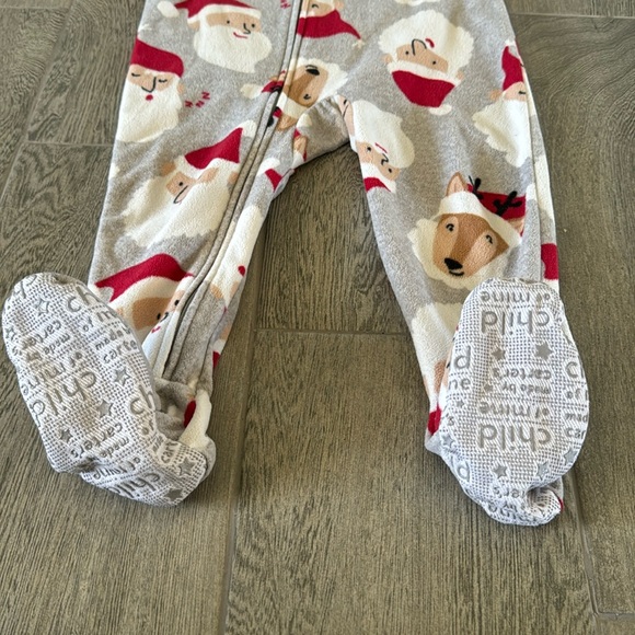 Child of mine by Carters Santa clause footsie pajamas - Picture 3 of 6